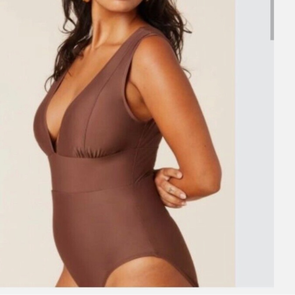 Andie Brown Women's One Piece Swimsuit